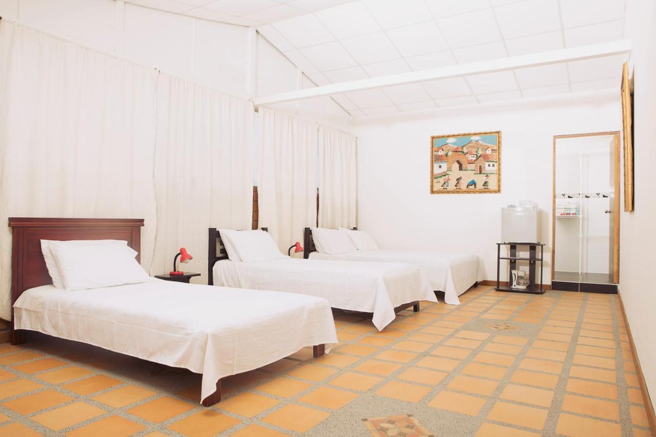 Palestina Ecohotel Chinchina ภายนอก รูปภาพ